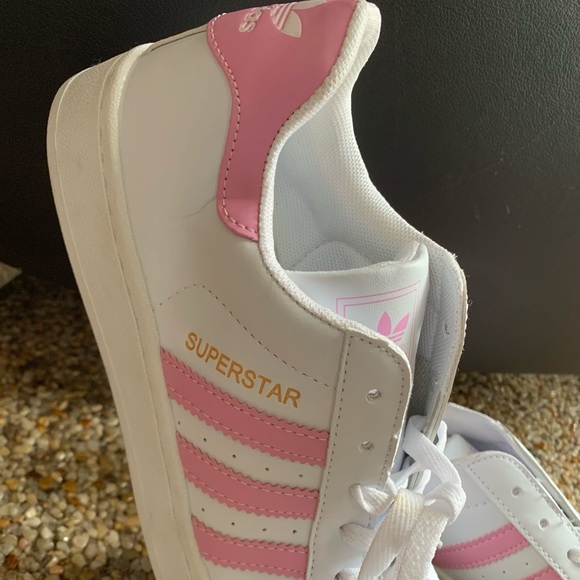 💖 Adidas Superstar 💫 kicks - Picture 6 of 8